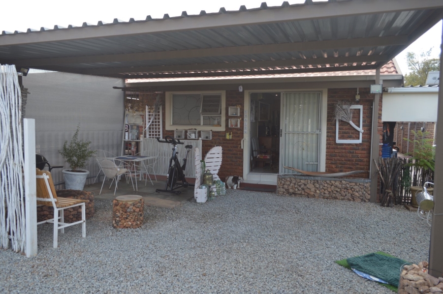 6 Bedroom Property for Sale in Doringkruin North West